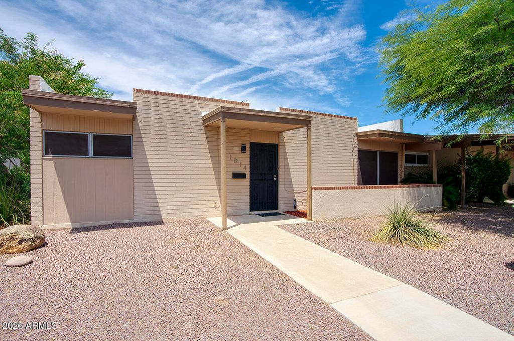 1814 W FRIER Drive, Phoenix, AZ 85021