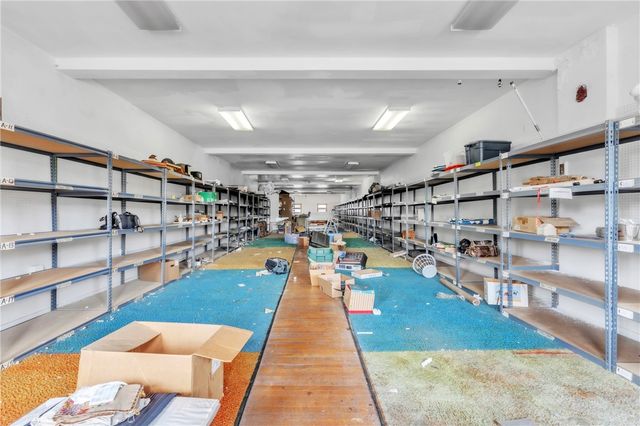 818-822 7th Ave, Beaver Falls, PA 15010