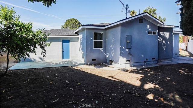 6415 Charlesworth Avenue, North Hollywood, CA 91606