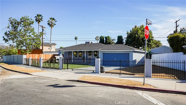 6415 Charlesworth Avenue, North Hollywood, CA 91606