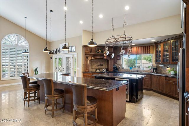 11621 S BLACKFOOT Drive, Phoenix, AZ 85044