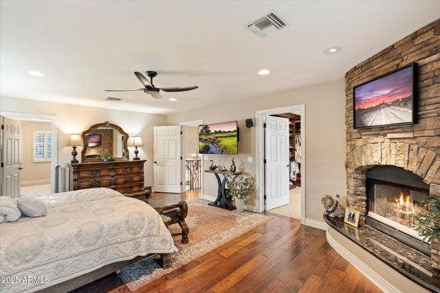 11621 S BLACKFOOT Drive, Phoenix, AZ 85044