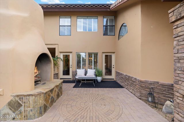 11621 S BLACKFOOT Drive, Phoenix, AZ 85044