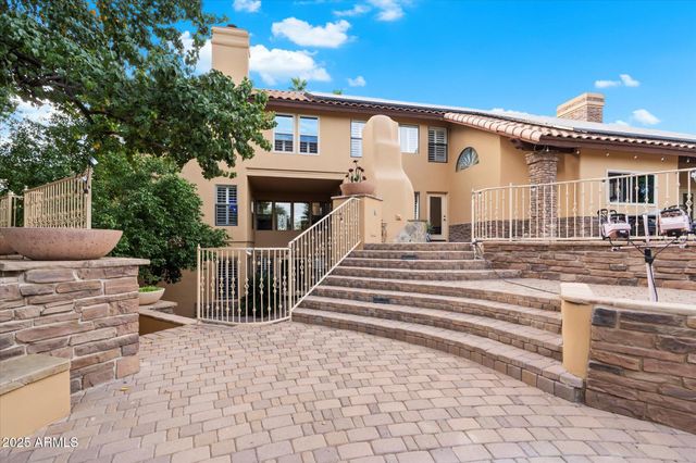 11621 S BLACKFOOT Drive, Phoenix, AZ 85044