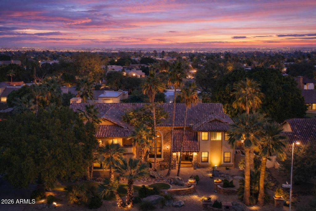 11621 S BLACKFOOT Drive, Phoenix, AZ 85044