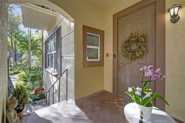 2633 NE 14th Avenue 107, Wilton Manors, FL 33334