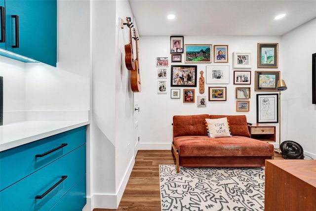 2633 NE 14th Avenue 107, Wilton Manors, FL 33334