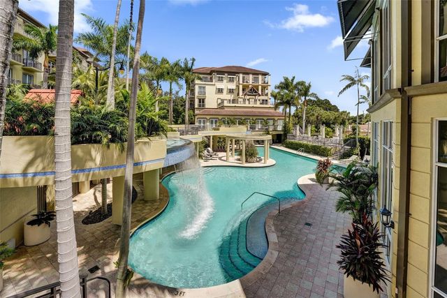 2633 NE 14th Avenue 107, Wilton Manors, FL 33334