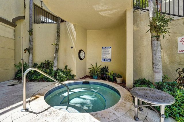 2633 NE 14th Avenue 107, Wilton Manors, FL 33334