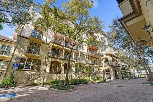 2633 NE 14th Avenue 107, Wilton Manors, FL 33334