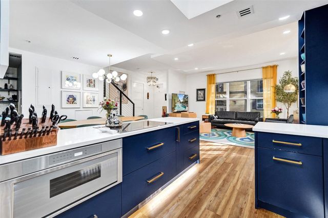 2633 NE 14th Avenue 107, Wilton Manors, FL 33334