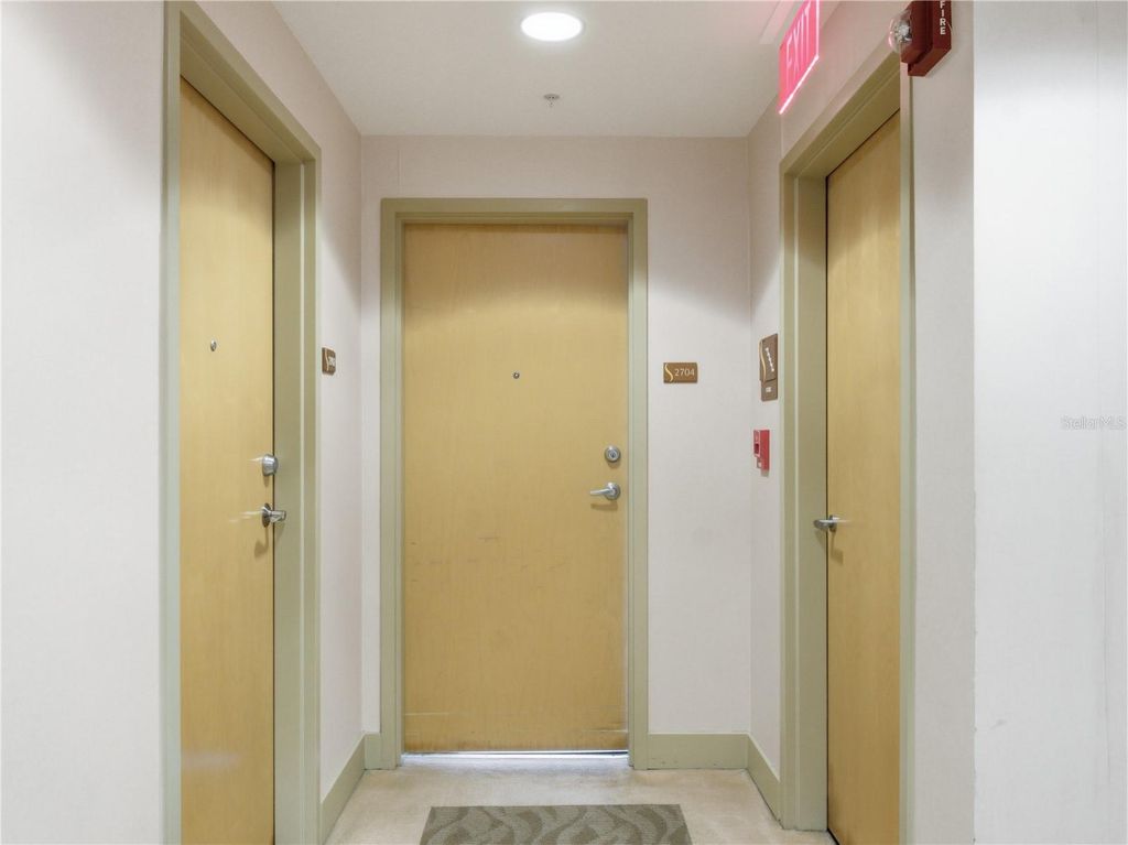 Image 3 of property listing at 155 S COURT AVENUE 2704, Orlando, FL 32801