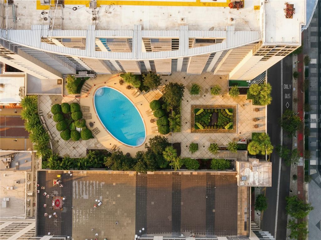 Image 21 of property listing at 155 S COURT AVENUE 2704, Orlando, FL 32801