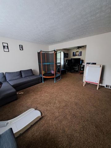 4818 Winterset Drive, Columbus, OH 43220