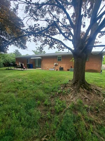 4818 Winterset Drive, Columbus, OH 43220