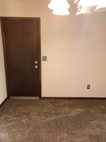 4818 Winterset Drive, Columbus, OH 43220