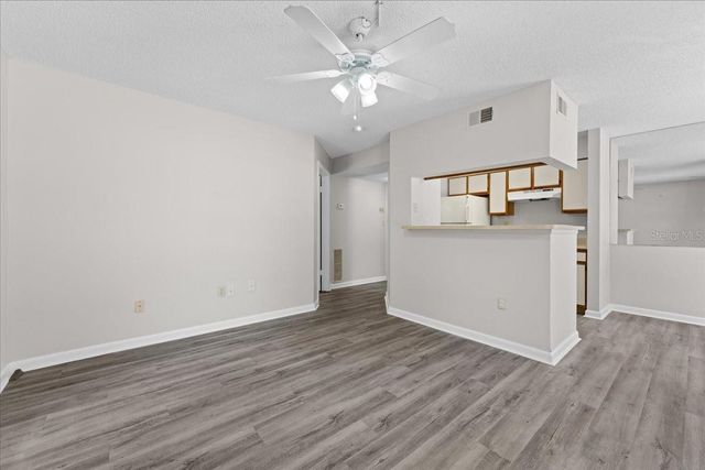 8641 FANCY FINCH DRIVE 102, Tampa, FL 33614