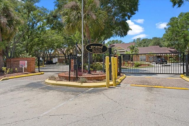 8641 FANCY FINCH DRIVE 102, Tampa, FL 33614