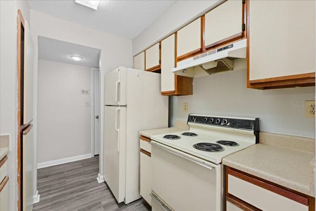 8641 FANCY FINCH DRIVE 102, Tampa, FL 33614