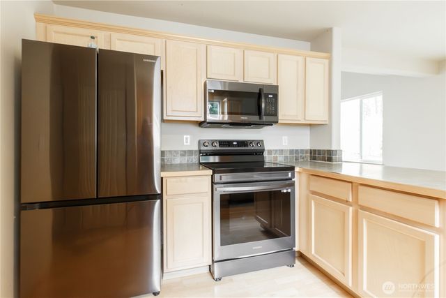 22463 SE 244th Street, Maple Valley, WA 98038