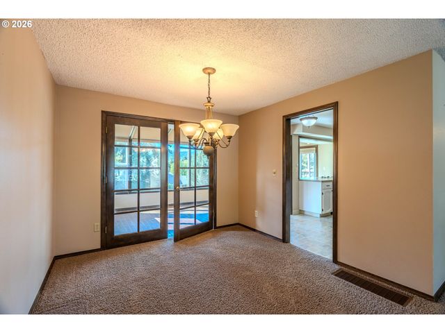 1968 Sw 25TH St, Gresham, OR 97080