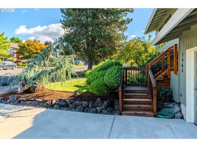 1968 Sw 25TH St, Gresham, OR 97080