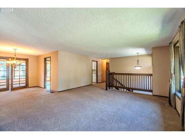 1968 Sw 25TH St, Gresham, OR 97080