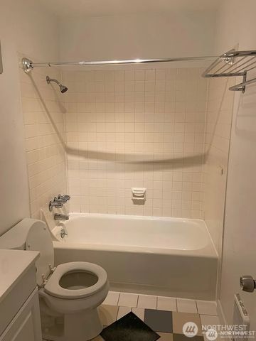 1750 NW 58th Street, Seattle, WA 09107