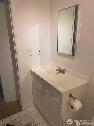 1750 NW 58th Street, Seattle, WA 09107