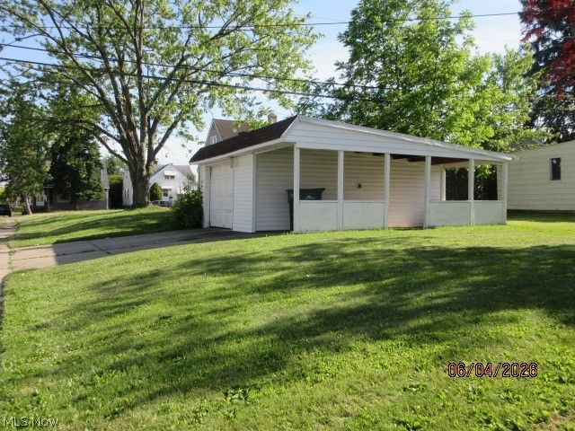 15626 Edgewood Avenue, Maple Heights, OH 44137