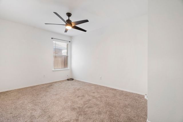 200 Valley View Drive, Waxahachie, TX 75167