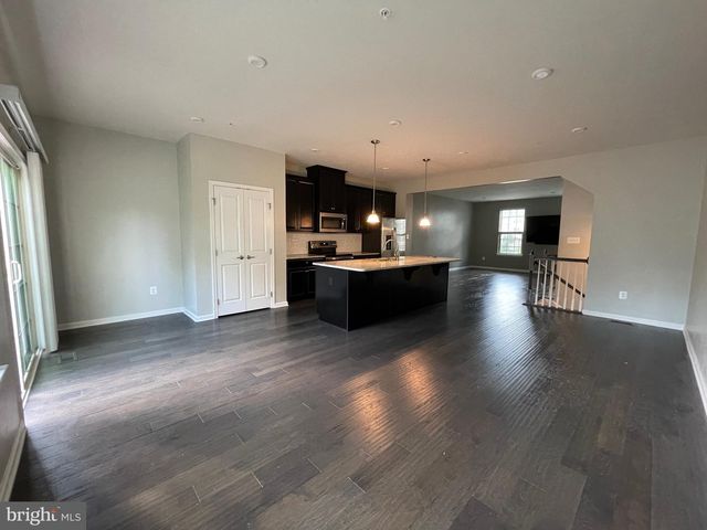 3207 LAUREL HILL RD, Hanover, MD 21076