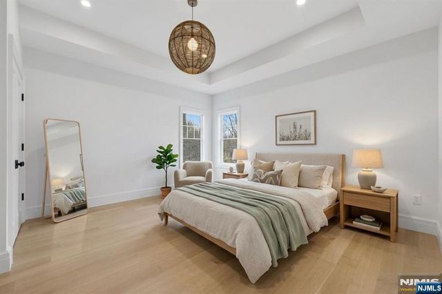 68 Grandview Avenue, Upper Saddle River, NJ 07458