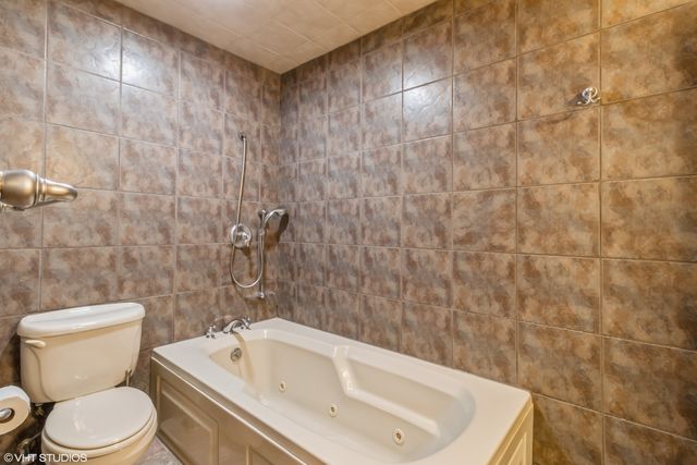 1926 Prairie Square 328, Schaumburg, IL 60193