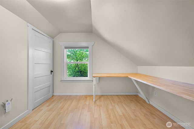 3073 Aldergrove Rd, Ferndale, WA 98248