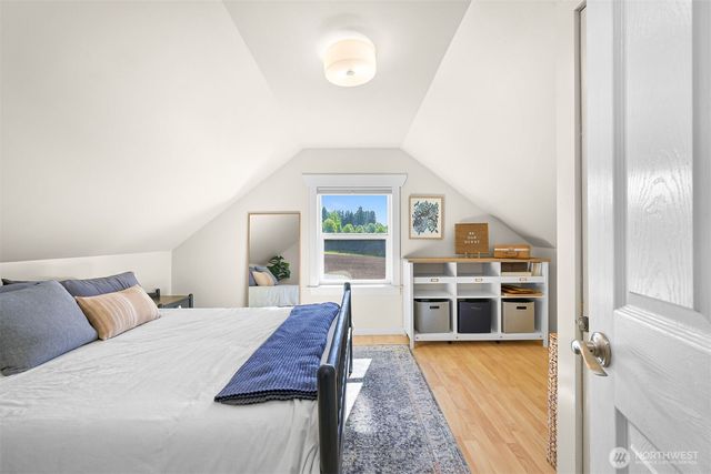 3073 Aldergrove Rd, Ferndale, WA 98248