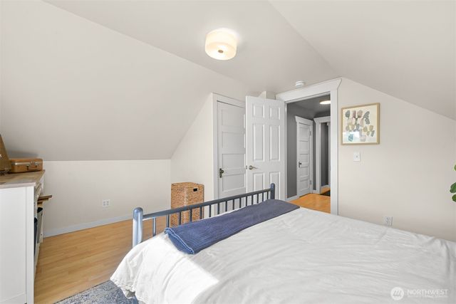 3073 Aldergrove Rd, Ferndale, WA 98248