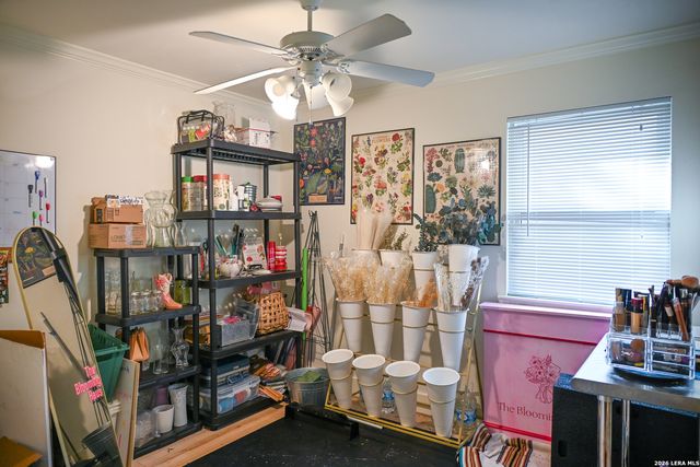 921 SEMINOLE DR, New Braunfels, TX 78130