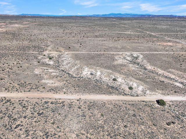 3901 Falcon Road NE, Rio Rancho, NM 87144