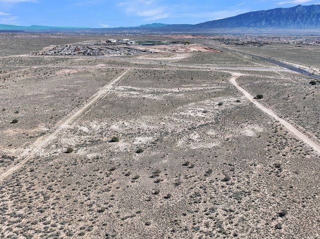 3901 Falcon Road NE, Rio Rancho, NM 87144