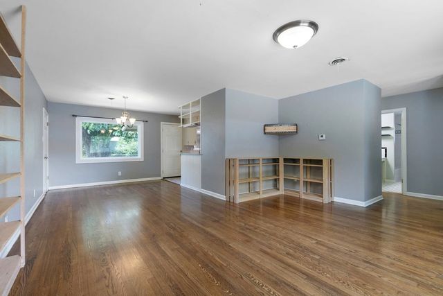 610 Stephen St, Kerrville, TX 78028