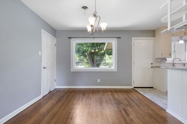 610 Stephen St, Kerrville, TX 78028