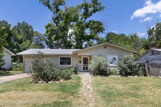 610 Stephen St, Kerrville, TX 78028