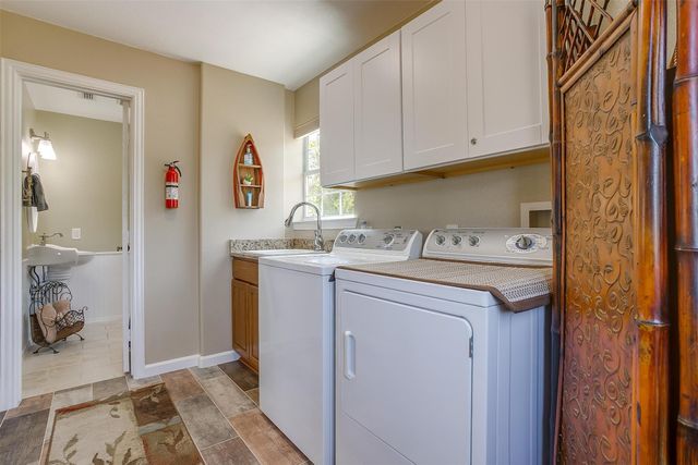 5901 Parkside Court, Granbury, TX 76048