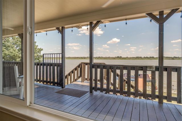 5901 Parkside Court, Granbury, TX 76048