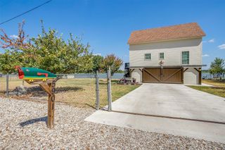 5901 Parkside Court, Granbury, TX 76048
