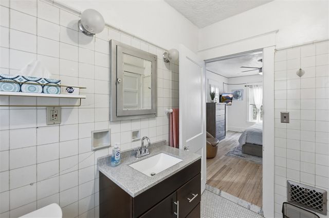 123 Puritan Avenue, Highland Park, MI 48203