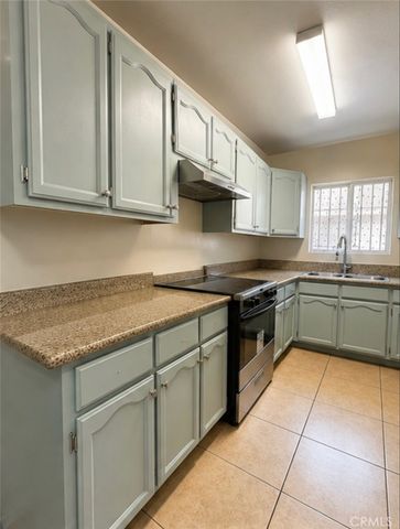 144 W 84th Street, Los Angeles, CA 90003