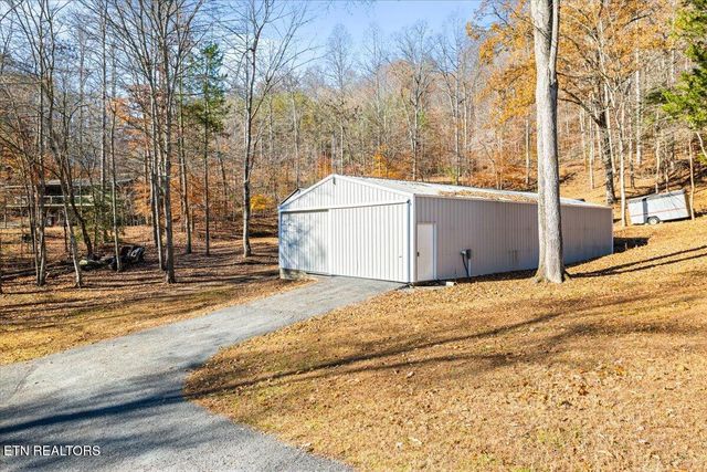 128 Fox Lane, Lafollette, TN 37766