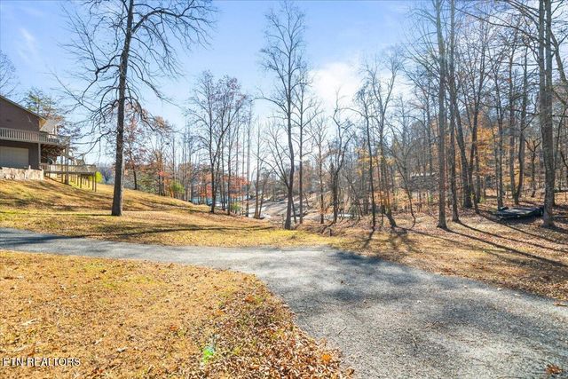 128 Fox Lane, Lafollette, TN 37766